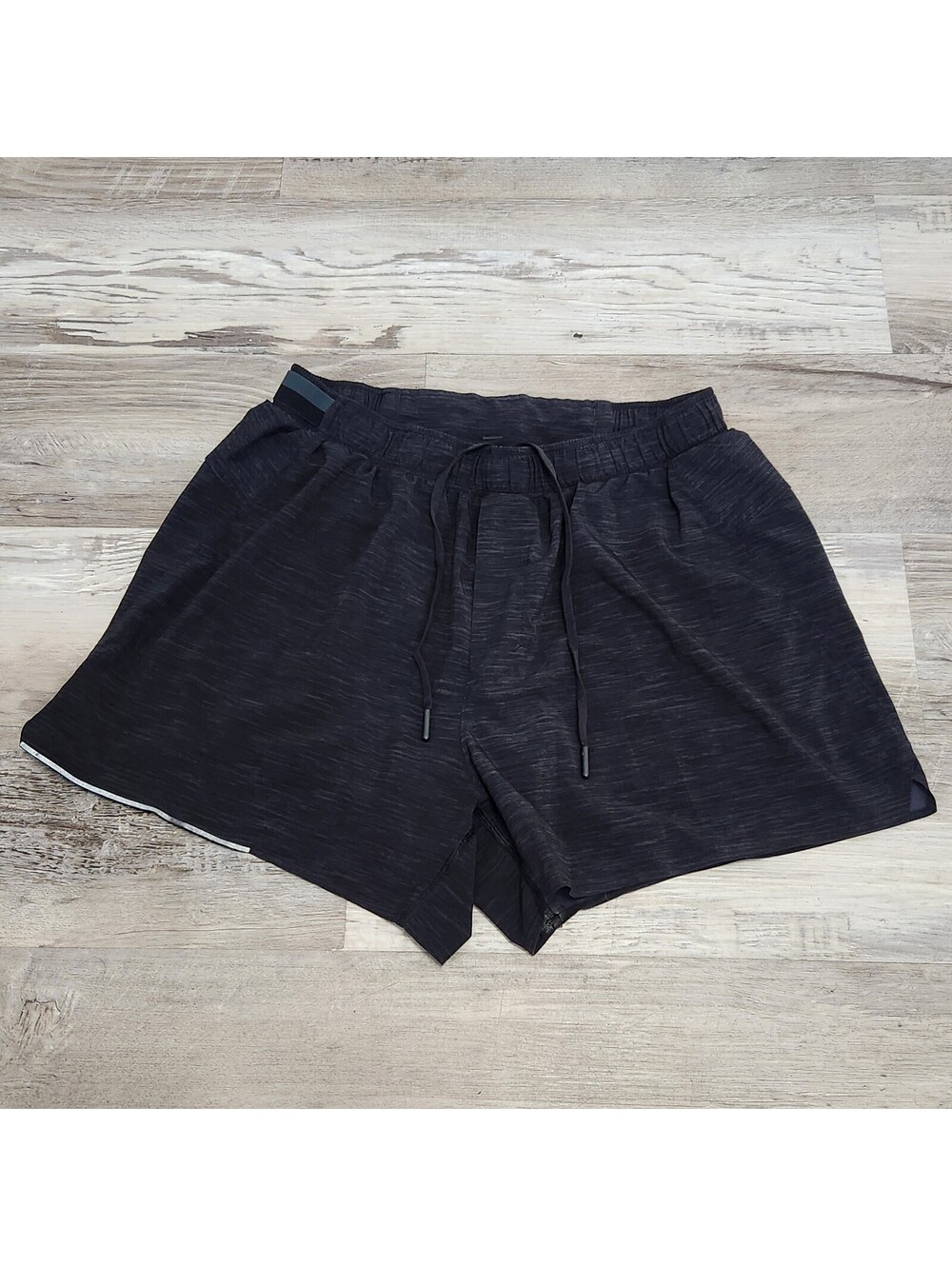 Lululemon Surge Shorts Mens Large 4" Inseam Running Black
